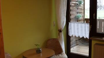 Doppelzimmer, 1 Doppelbett | Kostenloses WLAN, Bettwäsche