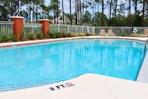 Pool - ✨6-Seater LSV (Golf Cart)-Walk 2 Beach-Community Pool-4BR Bella Blue✨ (Miramar Beach)
