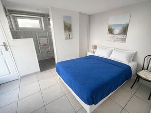 3 bedrooms