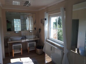 Apartment, Hot Tub | Bathroom | Shower, hair dryer - Mama Roserl (Hauzenberg)