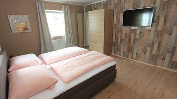 Apartment, Whirlpool | 2 Schlafzimmer, kostenloses WLAN, Bettwäsche