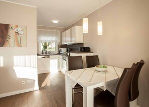 基本公寓 | 房內用餐區