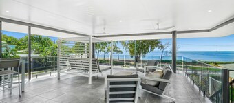 Belle Escapes Beachfront Luxury Home 53 Arlington Clifton Beach