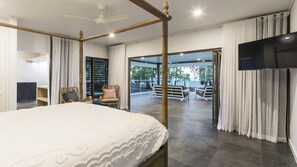 4 bedrooms, iron/ironing board, free WiFi, bed sheets
