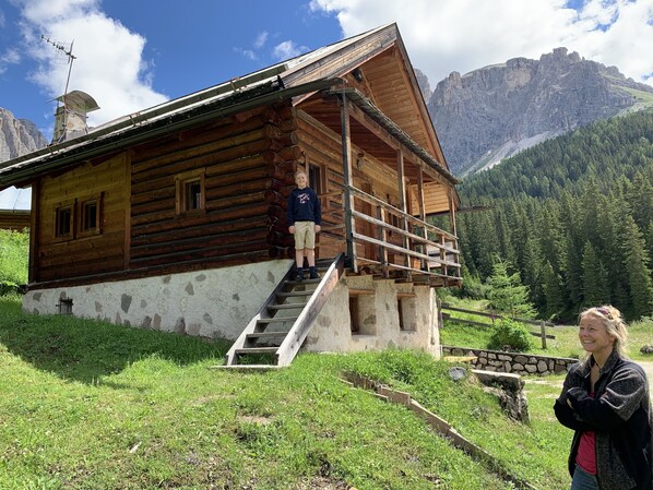 Exterior - Baita Lupo Bianco Hütte Sellaronda (Canazei)