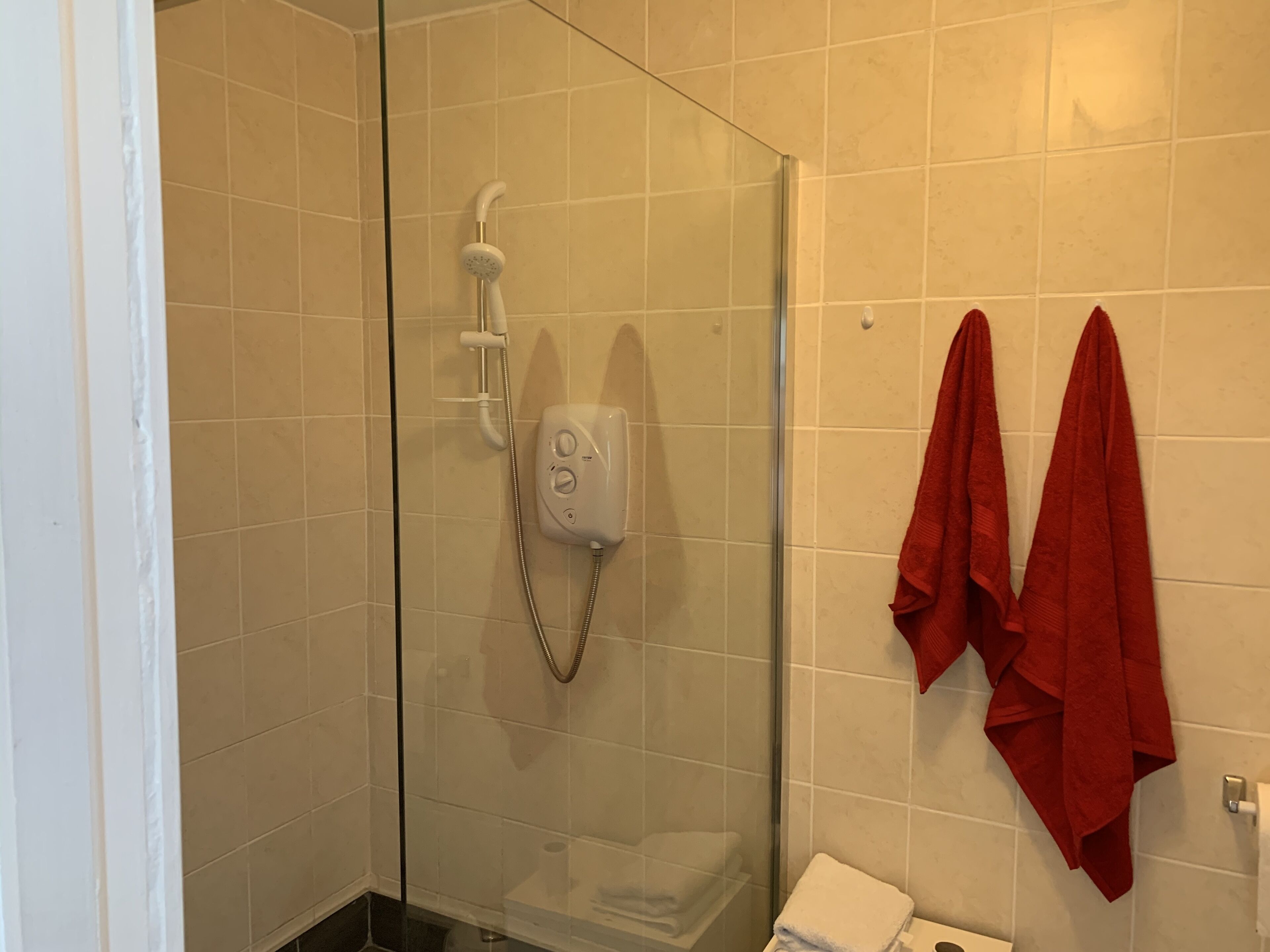 Apartment, Multiple Beds | Bathroom | Shower, hair dryer, towels