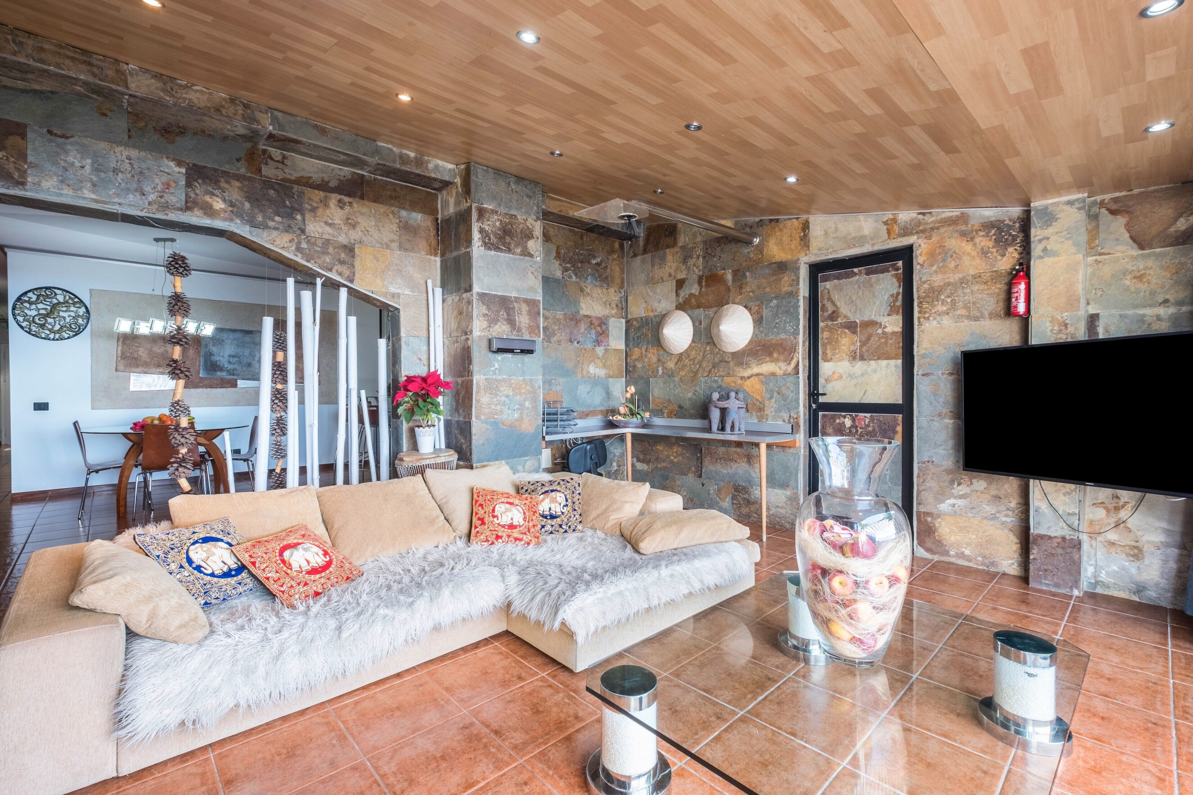 Fernseher, Kamin, Netflix, Streaming-Dienste