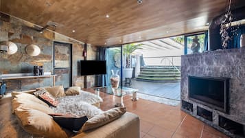 Fernseher, Kamin, Netflix, Streaming-Dienste