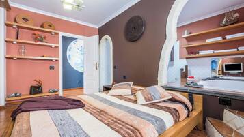 2 slaapkamers, een strijkplank/strijkijzer, gratis wifi, beddengoed