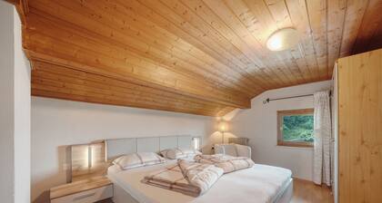 Ferienwohnung "Bergblick" mit Dachterrasse, Garten mit Pool