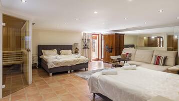 5 sovrum, strykjärn/strykbräda, gratis wi-fi och sängkläder