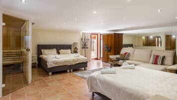 5 Schlafzimmer, Bügeleisen/Bügelbrett, kostenloses WLAN, Bettwäsche