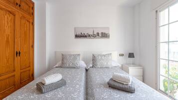 3 Schlafzimmer, Bügeleisen/Bügelbrett, kostenloses WLAN, Bettwäsche