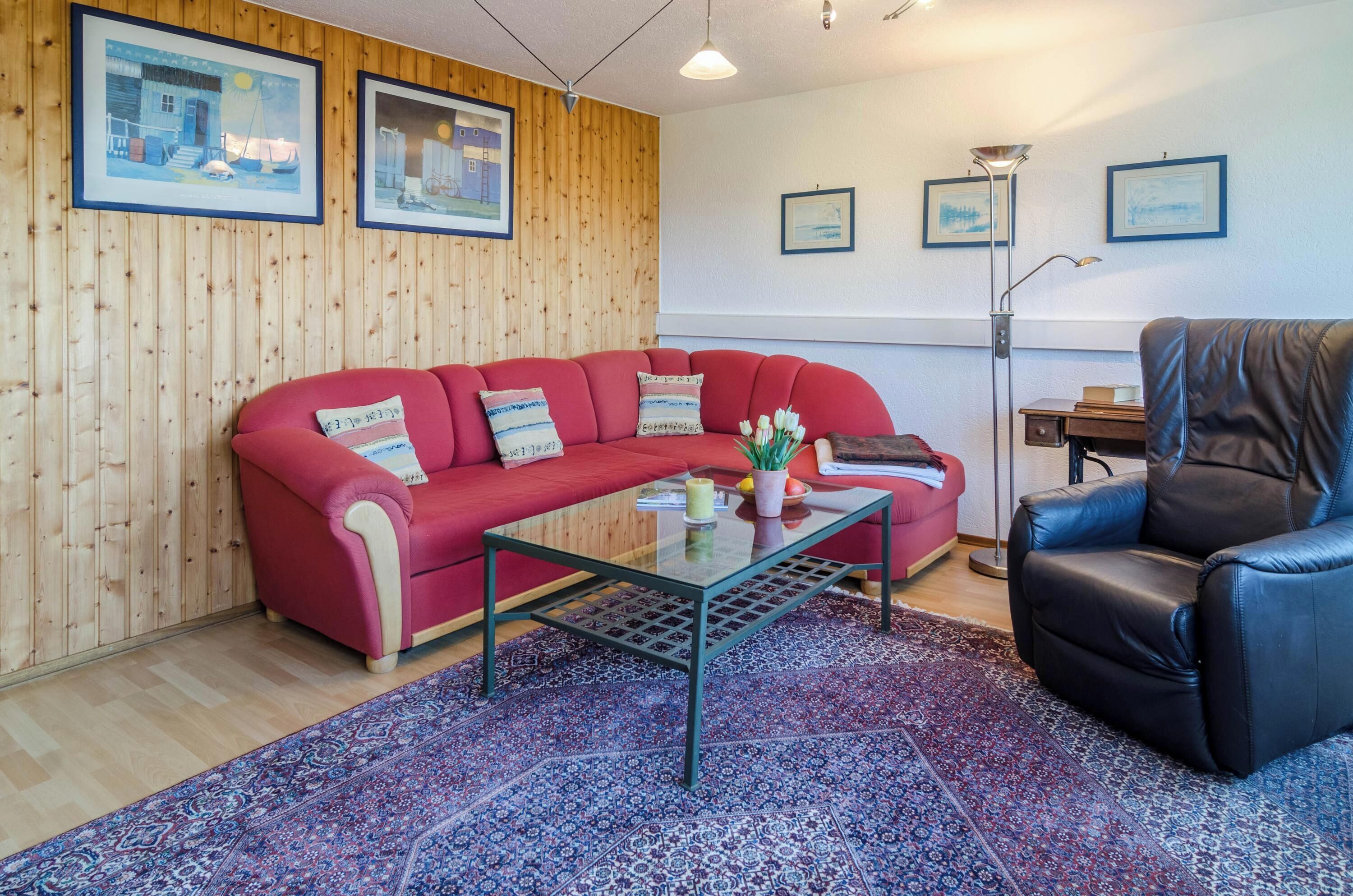 Fernseher, DVD-Player, Stereoanlage