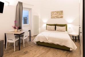 1 bedroom, iron/ironing board, free WiFi, bed sheets - Rhytm Studio Apartment (Arco)