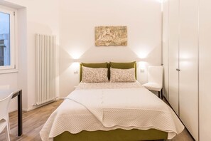 1 bedroom, iron/ironing board, free WiFi, bed sheets - Rhytm Studio Apartment (Arco)