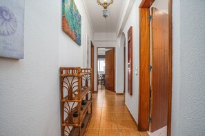 Interior - Apartment 'Escadinhas' with Private Terrace, Balcony and Wi-Fi (Lagos)