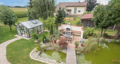Apartment “Welte” close to Lake Constance with Mountain View, Garden & Pool