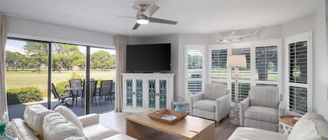 Una Smart TV, un reproductor de DVD