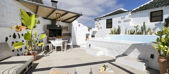 Holiday Home "Casa Pedro" with Terraces, Panoramic Sea View and Wood Stove