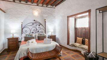 4 habitaciones, tabla de planchar con plancha y wifi gratis