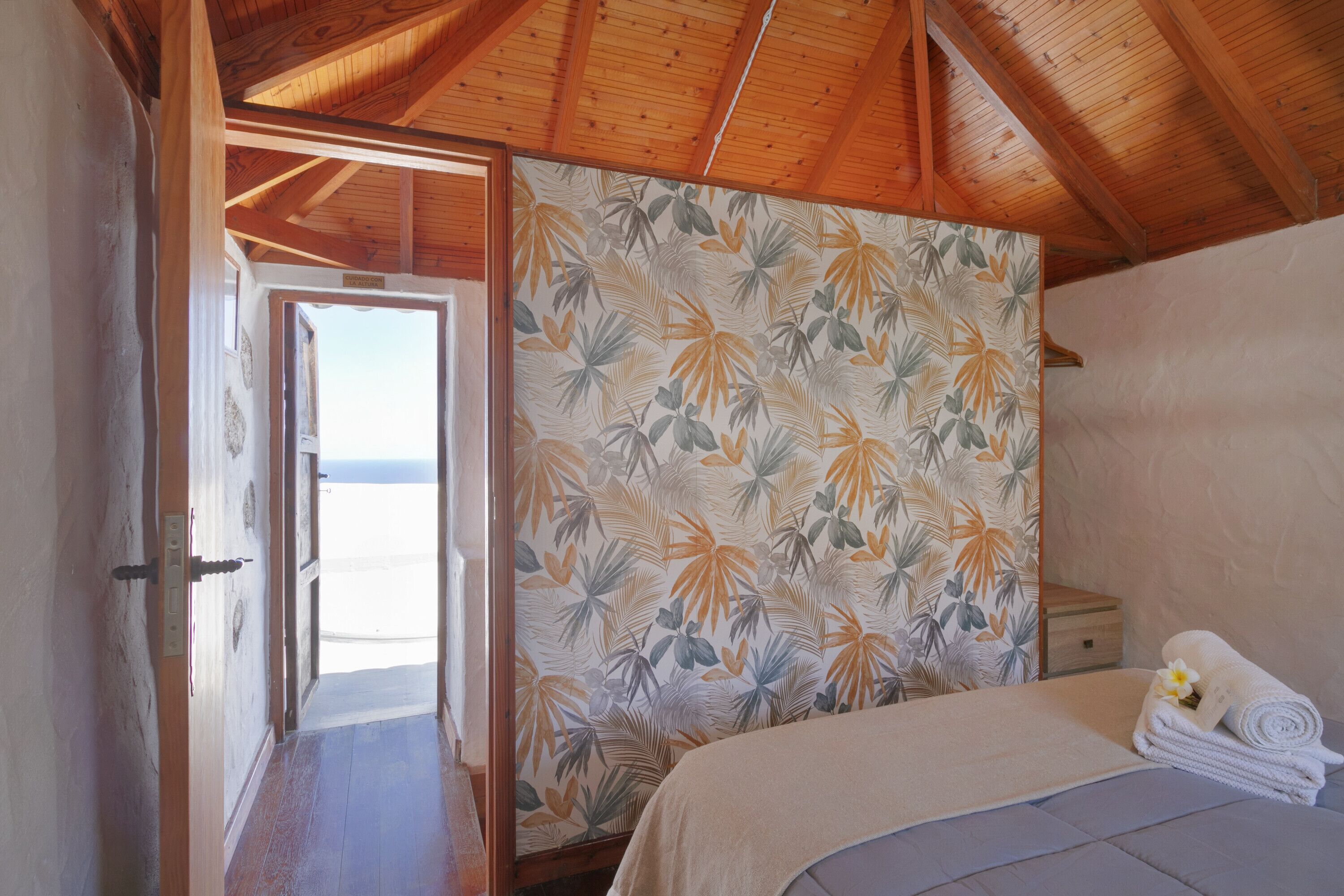 4 habitaciones, tabla de planchar con plancha y wifi gratis 