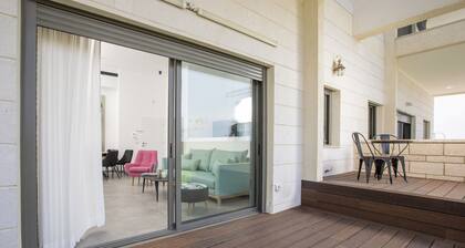 Stylish Garden Apartment near Akhziv Beach