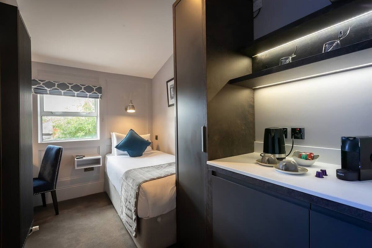 Single Room (Room 9 | Aungier) | In-room safe, iron/ironing board, WiFi (free), bed sheets