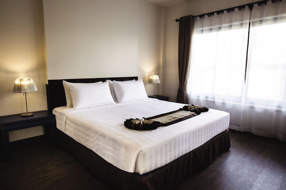 Deluxe Suite Double | มินิบาร ์, ตู้นิรภัยในห้องพัก, โต๊ะทำงาน, พื้นที่ทำงานแบบใช้แล็ปท็อป