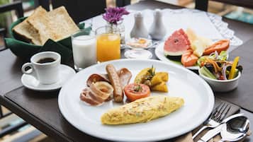 Daily buffet breakfast for a fee