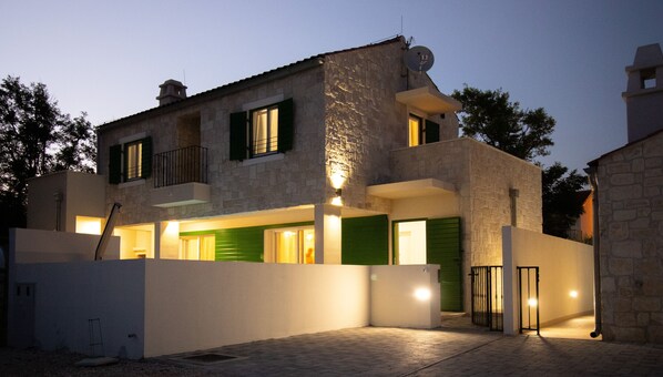 Exterior