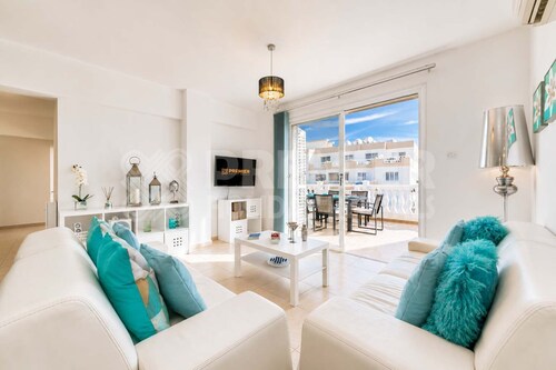 3BR Apartment with Pools - Yasmin by Premier