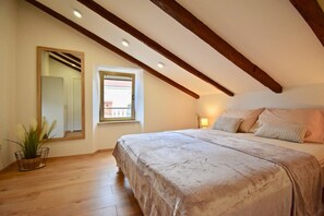 1 chambre, fer et planche Ă repasser, Wi-Fi, draps fournis