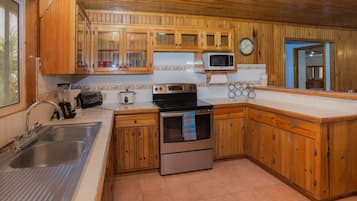 Apartemen, 2 kamar tidur | Dapur pribadi | Lemari es dan mesin pembuat kopi/teh