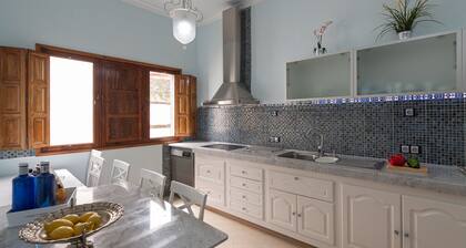 HomeForGuest NEW Duplex mit Dachterrasse neben der Kathedrale von Arucas