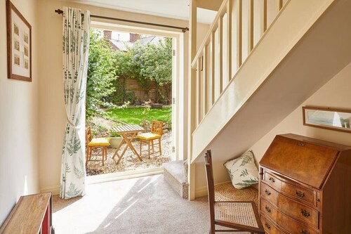 Host & Stay | Princes Road