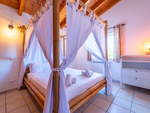 4 dormitorios, cuna de viaje, wifi y ropa de cama
