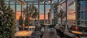 Holiday Inn Express Warsaw - The HUB by IHG