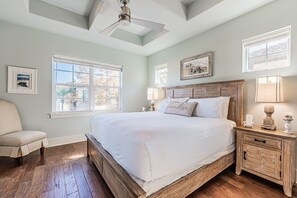 4 chambres, fer et planche à repasser, Wi-Fi gratuit, draps fournis