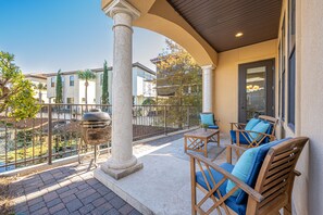 Terrace/patio - Lake View ~ 2 Golf Carts ~ On Golf Course (MIramar Beach)