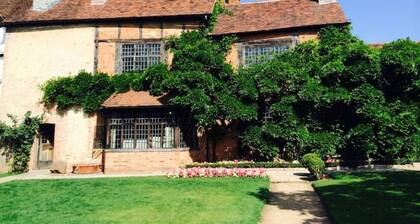 Town Centre 2 bedroom 2 bathroom Penthouse