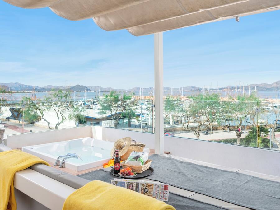 Minibar, coffres-forts dans les chambres, décoration personnalisée