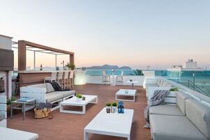 Sundeck