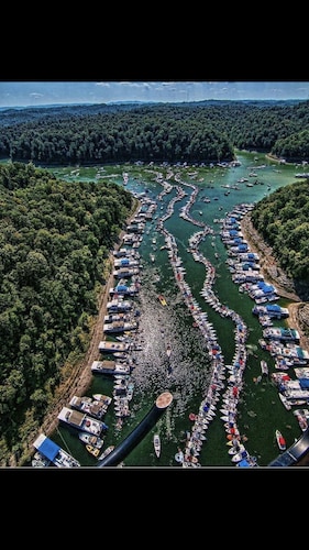 Green Acres by the water