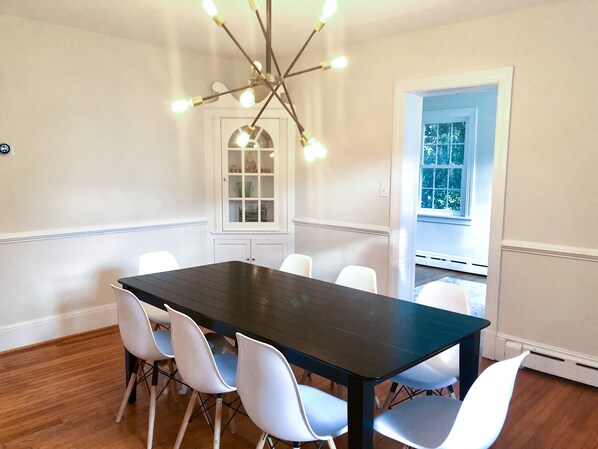 Dining - Fall is Firepit and Kayak Season! (Weems)