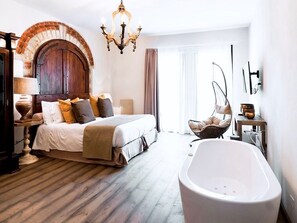 7 chambres, accès Internet, draps fournis