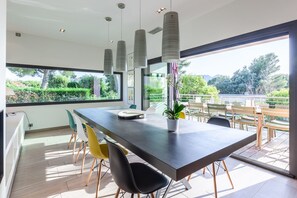 Dining - Villa Rainbow · Maison d'Architecte (Marseille)