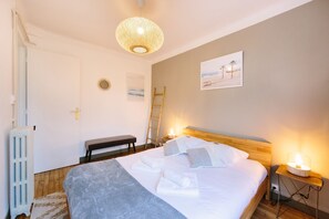 2 dormitorios, tabla de planchar con plancha, wifi gratis y ropa de cama