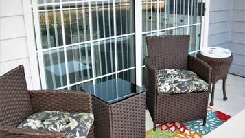 Condo, 2 Bedrooms | Exterior