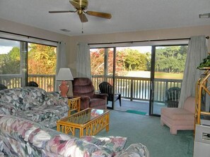 Villa, 2 Bedrooms, Golf View | Living room